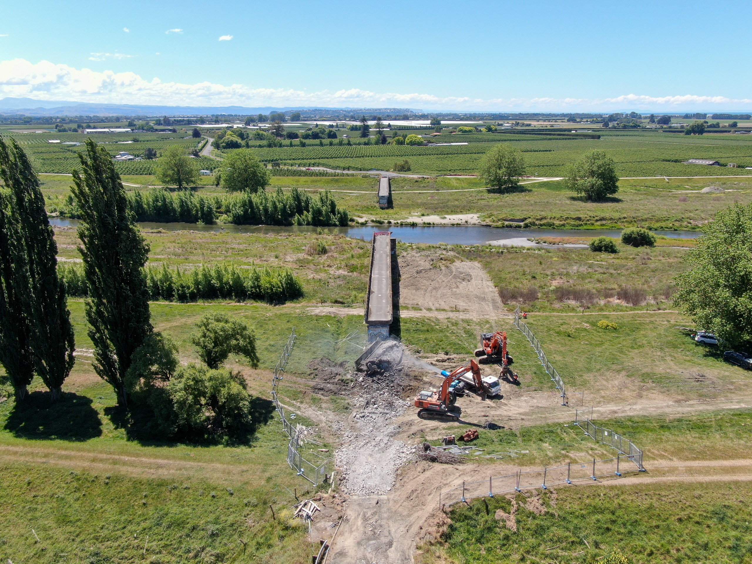 Brookfields Bridge closed